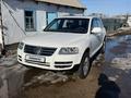 Volkswagen Touareg 2005 года за 4 200 000 тг. в Астана – фото 2
