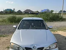 Nissan Primera, 2001