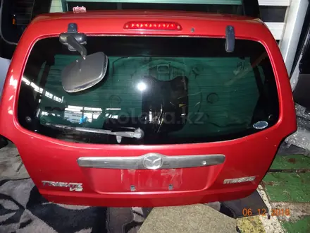 Дверь багажника на Mazda Tribute за 45 000 тг. в Усть-Каменогорск