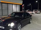 Mercedes-Benz E 320 2001 года за 5 000 000 тг. в Шымкент – фото 3