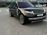 Land Rover Range Rover 2022 года за 69 500 000 тг. в Алматы – фото 3