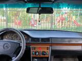 Mercedes-Benz E 230 1992 года за 550 000 тг. в Караганда