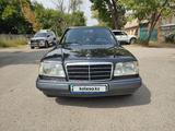 Mercedes-Benz E 220 1993 годаfor2 500 000 тг. в Тараз – фото 2