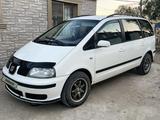 SEAT Alhambra 2001 года за 2 400 000 тг. в Шымкент
