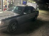 Mercedes-Benz E 200 1993 года за 1 700 000 тг. в Алматы – фото 4