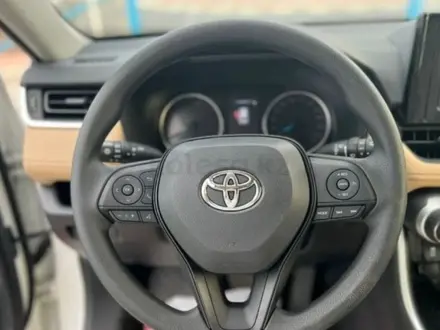 Toyota RAV4 2023 года за 22 400 000 тг. в Астана – фото 9