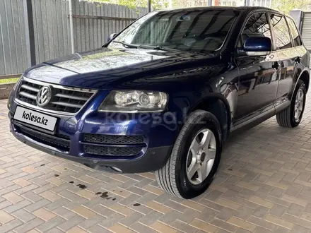 Volkswagen Touareg 2005 года за 5 258 000 тг. в Караганда – фото 8