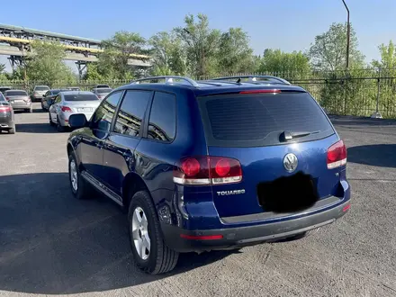 Volkswagen Touareg 2005 года за 5 258 000 тг. в Караганда – фото 4