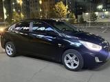 Hyundai Solaris 2014 года за 4 350 000 тг. в Петропавловск – фото 3