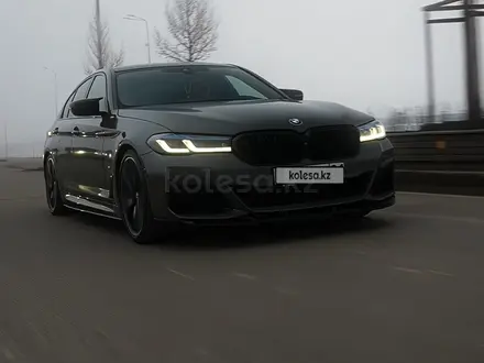 BMW 530 2021 года за 28 000 000 тг. в Астана