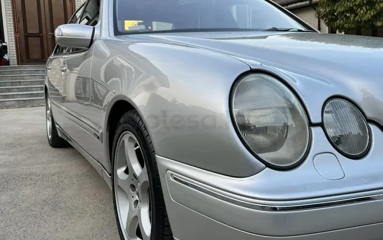 Mercedes-Benz E 240 2001 года за 6 200 000 тг. в Шымкент