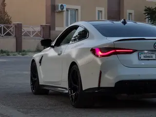 BMW M4, 2022