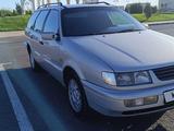 Volkswagen Passat 1993 годаүшін2 200 000 тг. в Туркестан