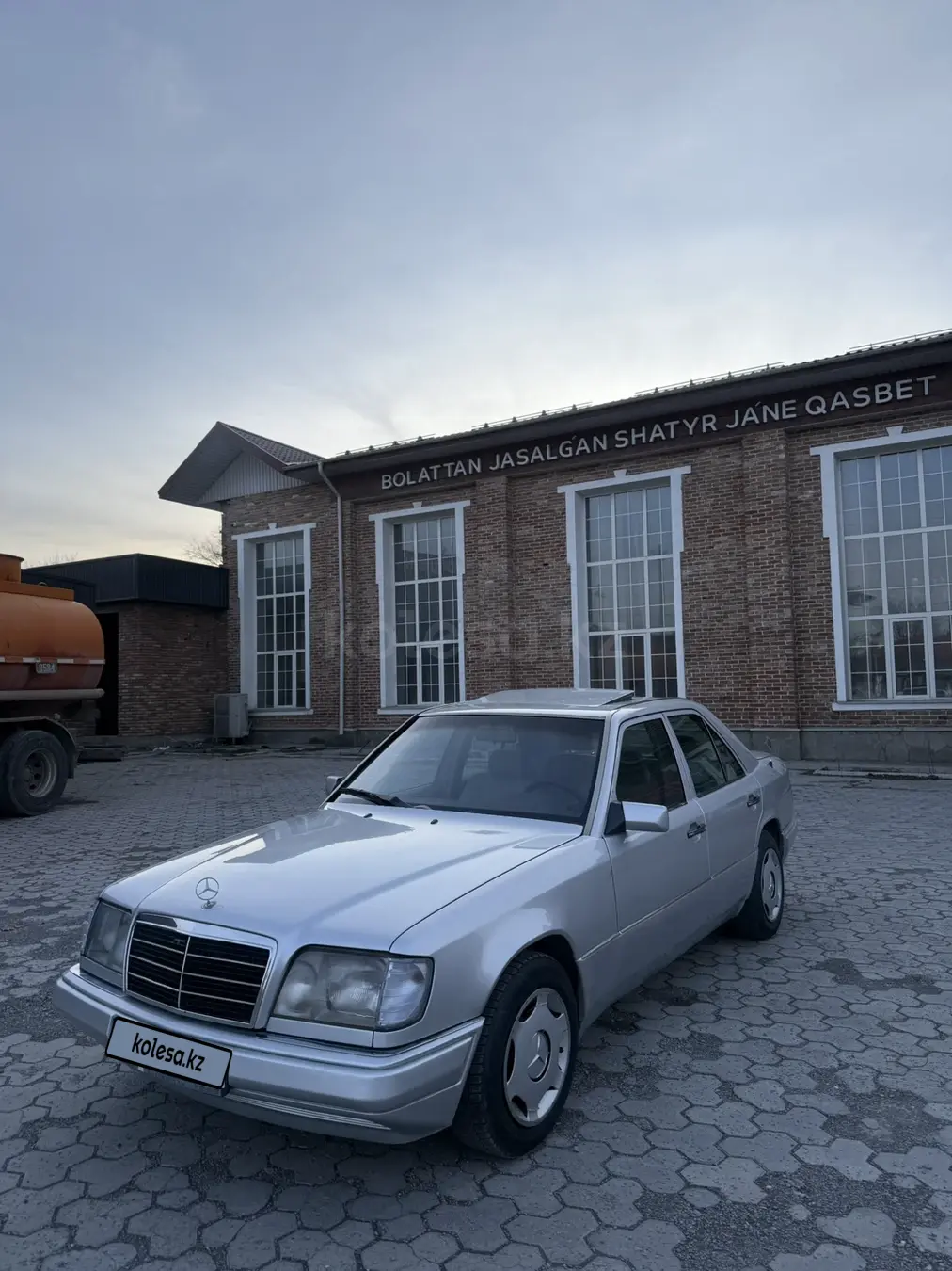 Mercedes-Benz E-Class, 1995