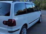 Volkswagen Sharan 2008 годаfor3 800 000 тг. в Байконыр – фото 5