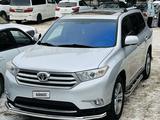 Toyota Highlander 2011 года за 9 000 000 тг. в Караганда