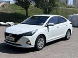 Hyundai Accent 2021 года за 7 200 000 тг. в Астана – фото 2