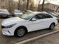 Hyundai Elantra 2021 годаfor8 600 000 тг. в Алматы – фото 2