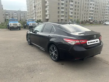 Toyota Camry 2020 года за 13 000 000 тг. в Астана – фото 4