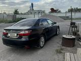 Toyota Camry 2015 годаүшін11 000 000 тг. в Астана – фото 3