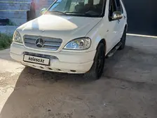 Mercedes-Benz M-Class, 2001