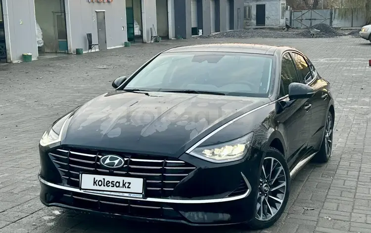 Hyundai Sonata 2023 годаfor13 000 000 тг. в Актобе