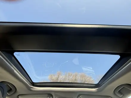 Toyota Camry 2022 года за 13 500 000 тг. в Актобе – фото 11