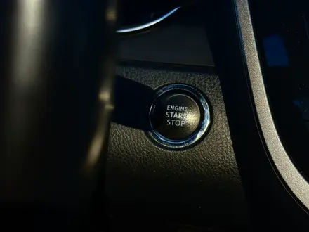 Toyota Camry 2022 года за 13 500 000 тг. в Актобе – фото 18