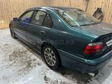 BMW 528 1997 года за 1 800 000 тг. в Астана – фото 2