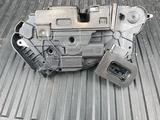 5TB837015D VAG замок двери передней левой за 123 832 тг. в Алматы