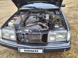 Mercedes-Benz E 200 1993 годаүшін1 400 000 тг. в Рудный – фото 4