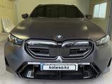 BMW M5 2025 года за 69 500 000 тг. в Алматы – фото 2