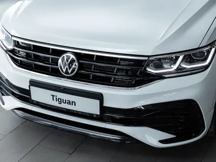 Volkswagen Tiguan R-Line 1.4 2022 года за 33 430 000 тг. в Алматы – фото 13