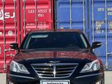 Hyundai Genesis 2012 года за 9 800 000 тг. в Караганда