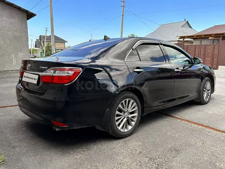 Toyota Camry 2015 года за 11 600 000 тг. в Шымкент – фото 3