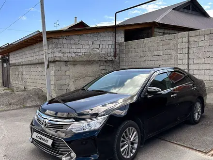 Toyota Camry 2015 года за 11 600 000 тг. в Шымкент