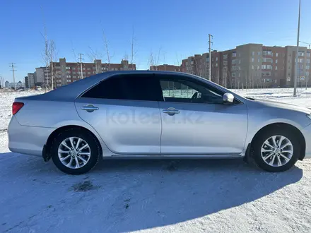 Toyota Camry 2014 года за 9 900 000 тг. в Астана – фото 3