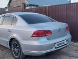 Volkswagen Passat 2011 года за 6 200 000 тг. в Актобе – фото 3