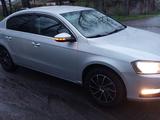 Volkswagen Passat 2011 года за 6 200 000 тг. в Актобе – фото 5