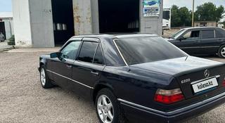 Mercedes-Benz E 220 1995 года за 1 700 000 тг. в Мерке