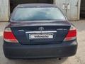 Toyota Camry 2003 годаfor3 500 000 тг. в Актау – фото 3