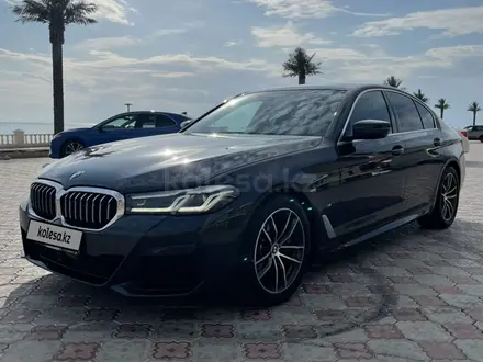 BMW 520 2021 года за 27 500 000 тг. в Актау – фото 2