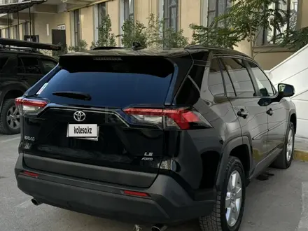 Toyota RAV4 2019 года за 10 500 000 тг. в Актау – фото 3