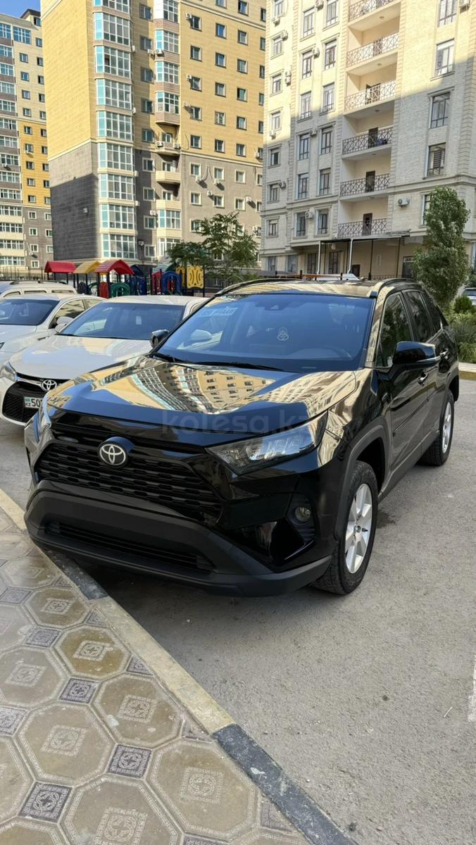 Toyota RAV4 2019 г.