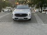 Hyundai Santa Fe 2022 годаүшін19 500 000 тг. в Алматы