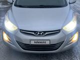 Hyundai Elantra 2015 года за 4 200 000 тг. в Атырау – фото 2