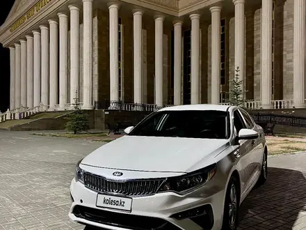 Kia Optima 2017 года за 5 700 000 тг. в Уральск