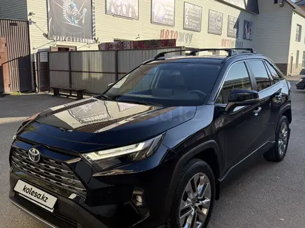 Toyota RAV4 2023 года за 18 000 000 тг. в Усть-Каменогорск – фото 2