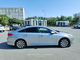 Hyundai Sonata 2016 годаfor7 300 000 тг. в Актау – фото 2