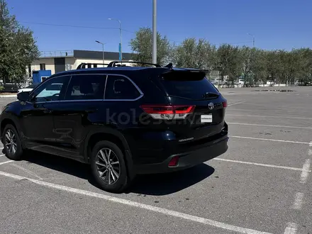 Toyota Highlander 2018 года за 19 500 000 тг. в Шымкент – фото 6